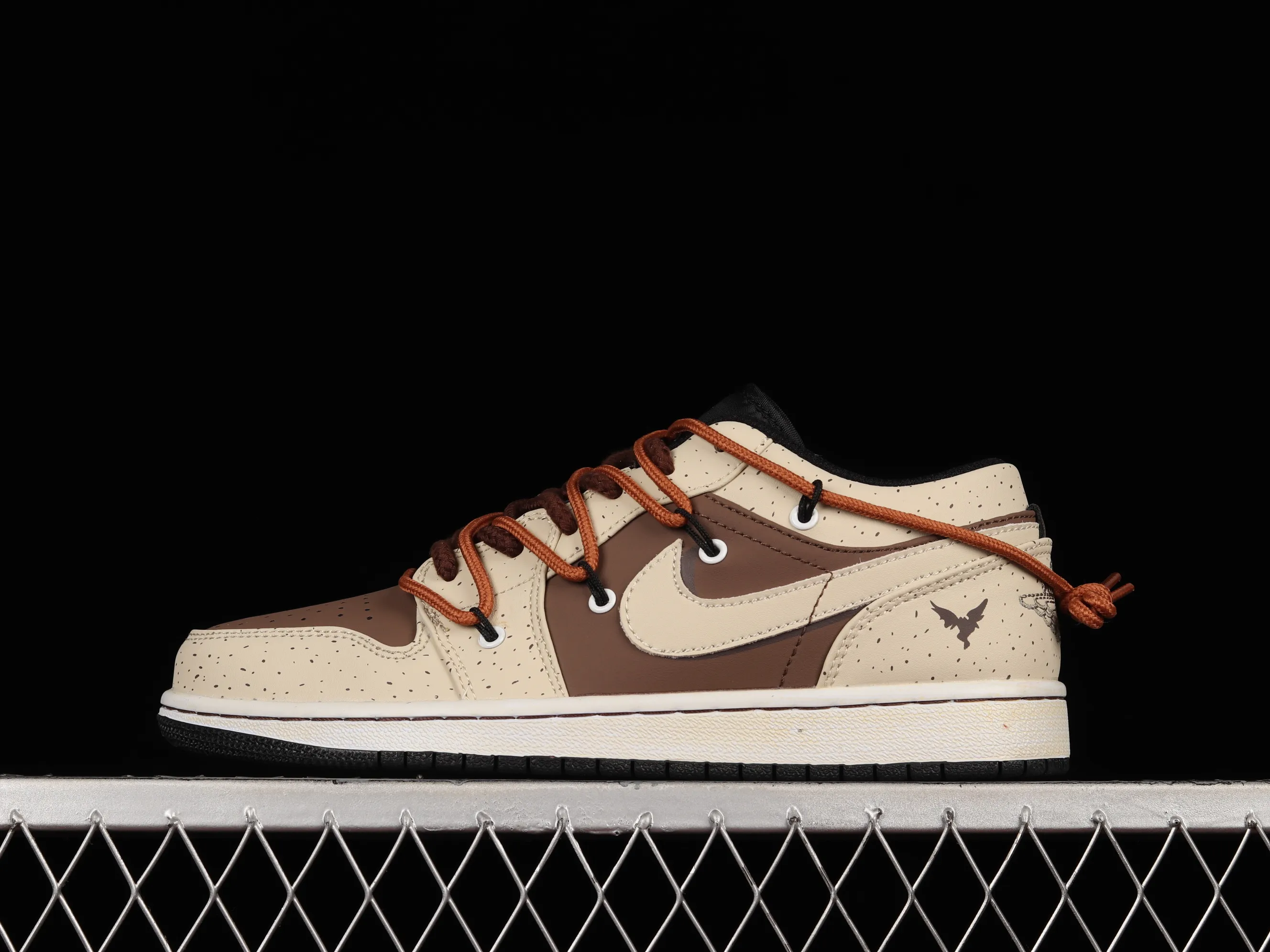 All categories Air Jordan Jordan series basketball shoes Air Jordan 1 Low Air Jordan 1 Low AJ1 Joe 1 customized version Vibe flavor deconstruction Sports culture basketball shoes DH9765-300
